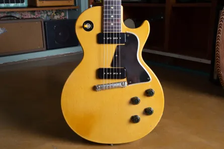 Single-cutaway slab body 1958 Gibson Les Paul Special in TV Yellow