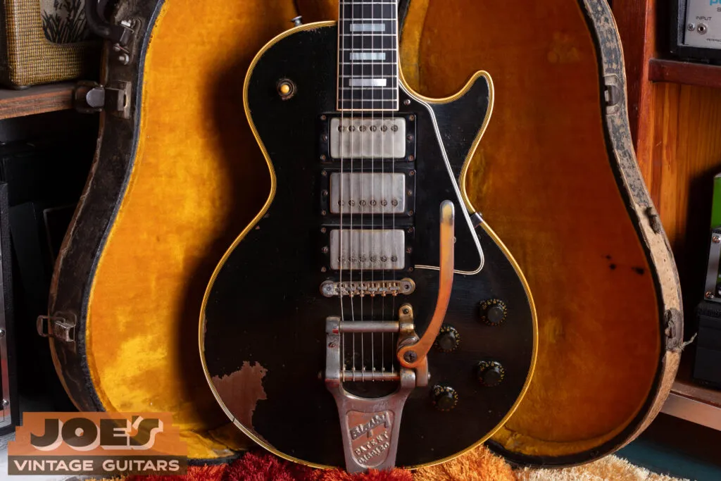 Rare 1958 Gibson Les Paul Custom ‘Black Beauty’ vintage guitar, used to illustrate original Kalamazoo shipping totals and production rarity for high-value collectors.