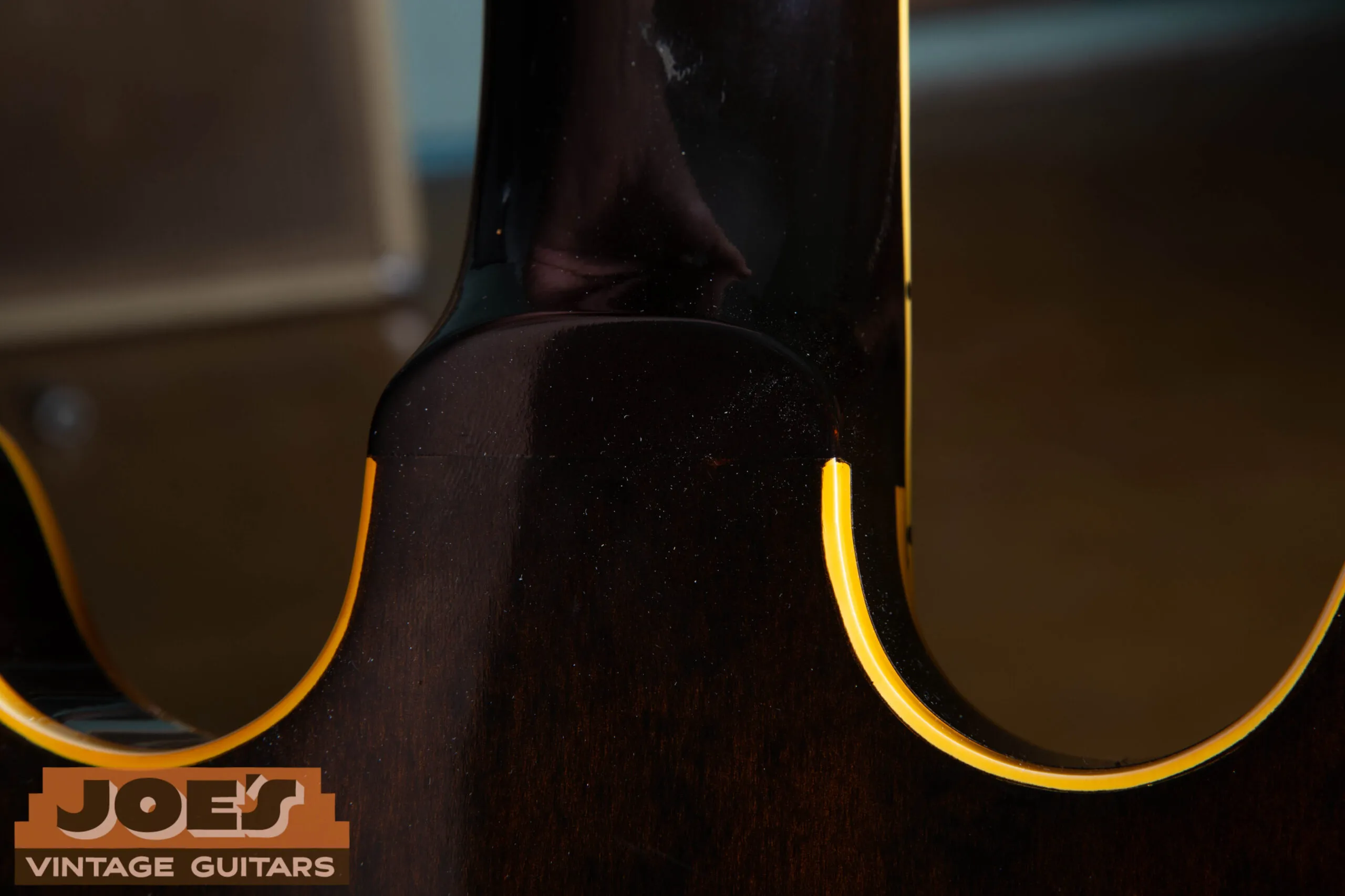 Back of neck joint on a 1959 Gibson ES-330 showing the 16th fret body join