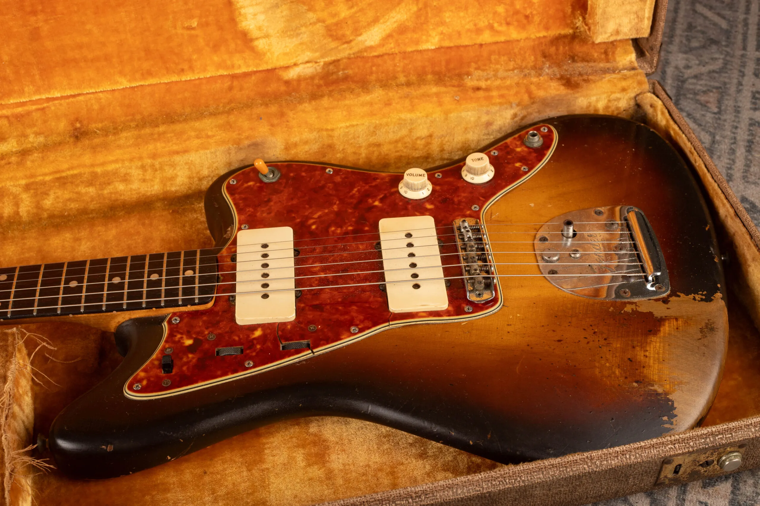 1962 Fender Jazzmaster with original brown Tolex case, complete pre-CBS example with slab rosewood fingerboard in correct period case