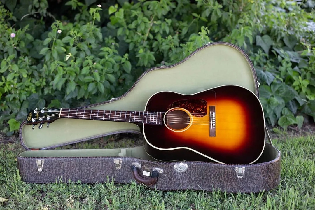 Walter's Gibson J-45