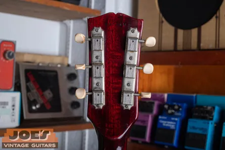 Gibson Deluxe stamped Kluson-made tuners from 1969 to 1974, cover stamped Gibson Deluxe rather than Kluson Deluxe