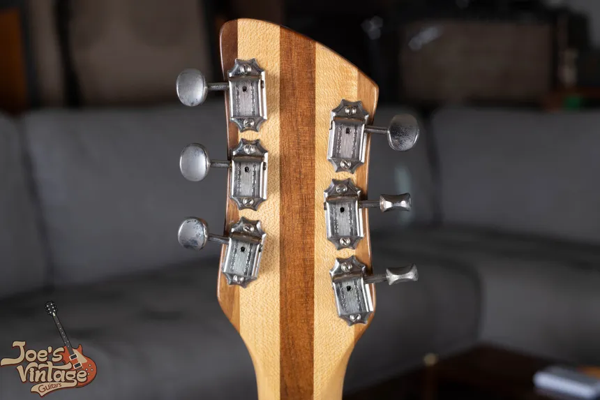 Kluson Deluxe tuners on a Rickenbacker guitar, the standard tuner on most Ricks from 1954 until Kluson closed in 1982